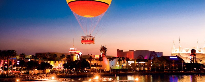 Passeio de balão no por do sol de Downtown Disney