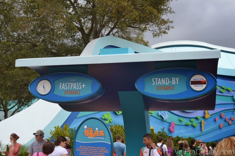 Entrada a esquerda exclusiva para quem reservou Fastpass+