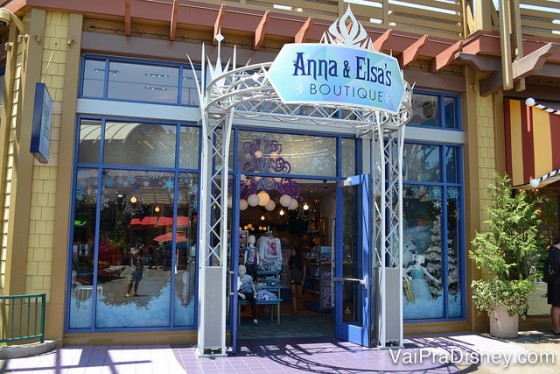 A Disneyland já tem uma loja com boutique de Frozen. Será que no futuro veremos algo mais definitivo assim em Orlando também?