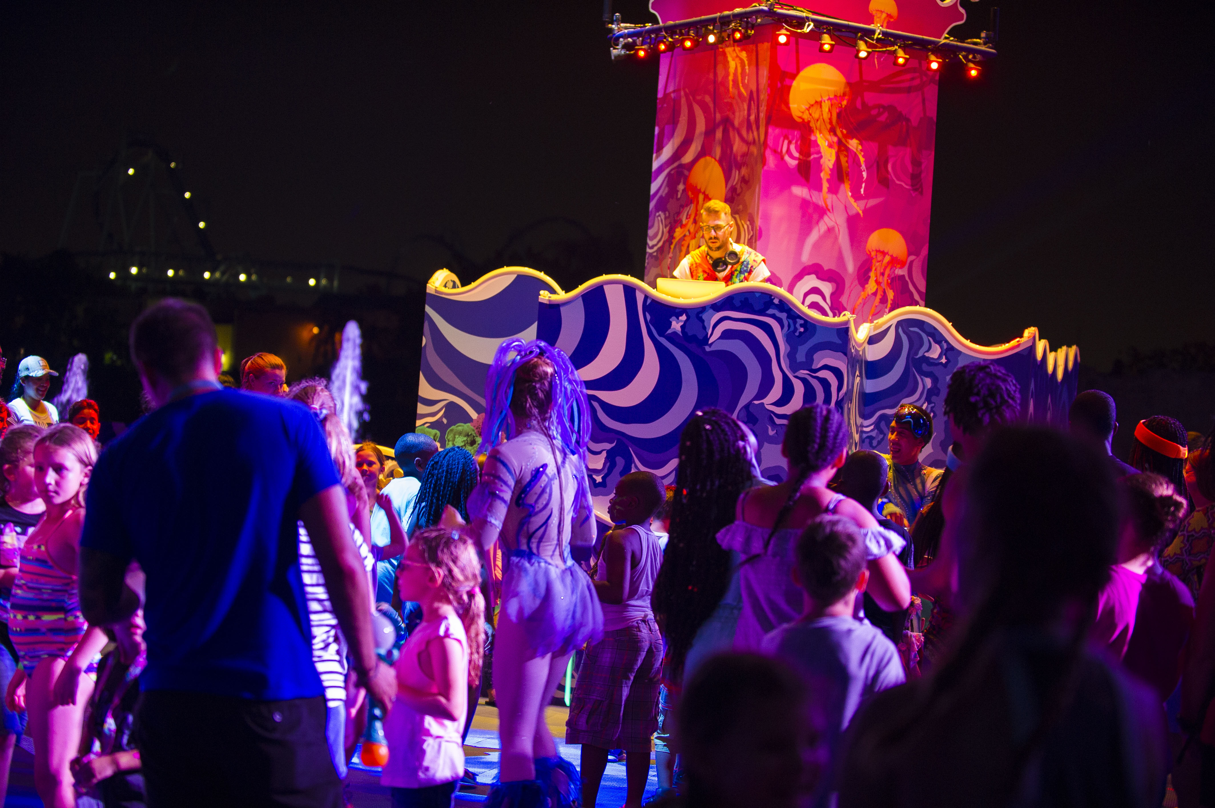 Sea World apresenta o Electric Ocean, festival noturno de verão