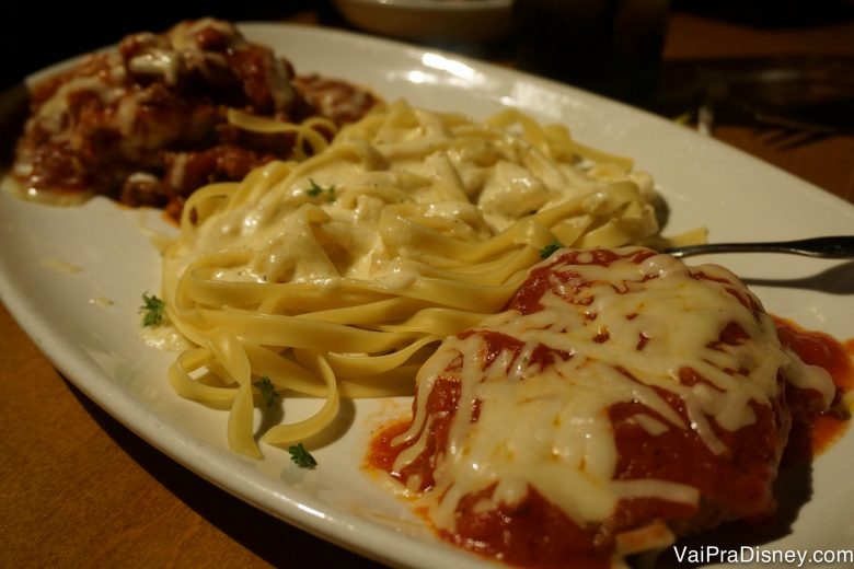 Olive Garden comendo bem e barato em Orlando Vai pra Disney?