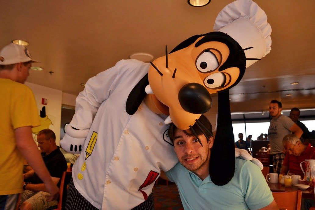Restaurantes com personagens na Disney