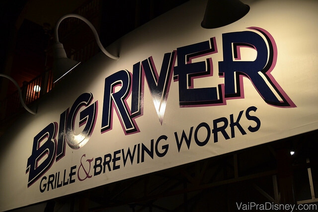 Placa do Big River Grille & Brewing Works no BoardWalk da Disney 