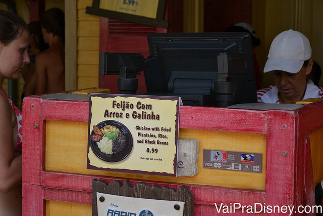 Comida brasileira? Sim, no Typhoon Lagoon tem!