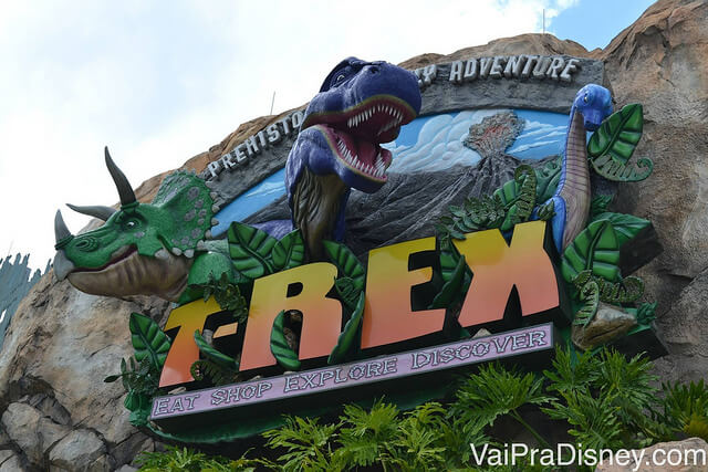 Parque do T-REX  Corra sem parar - os dinossauros estão vindo! 