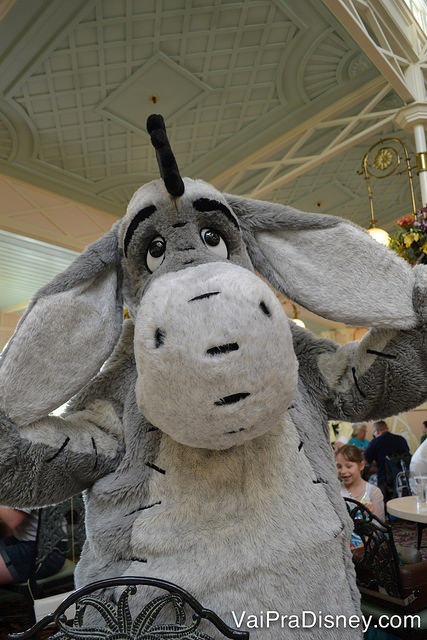 Foto do Eeyore posando para a câmera no Crystal Palace