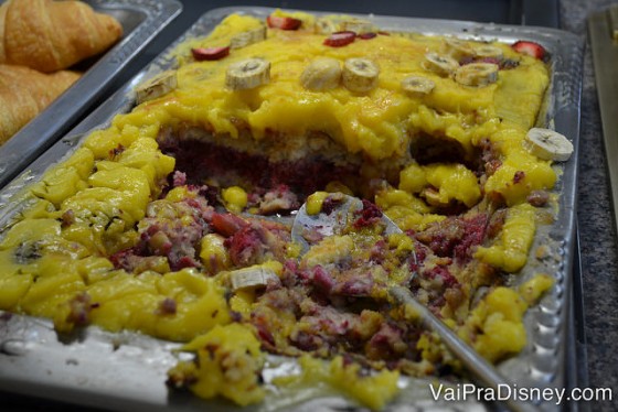 Foto de panquecas recheadas no buffet do Crystal Palace