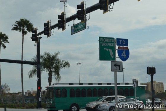 Orlando sem carro - I-Trolley que faz a International Drive de ponta a ponta