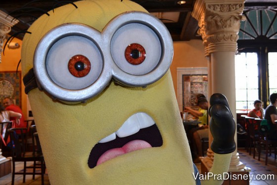 Um dos minions que aparece no café com personagens da Universal 