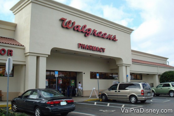 Entrada de um dos muitos Walgreens de Orlando. 