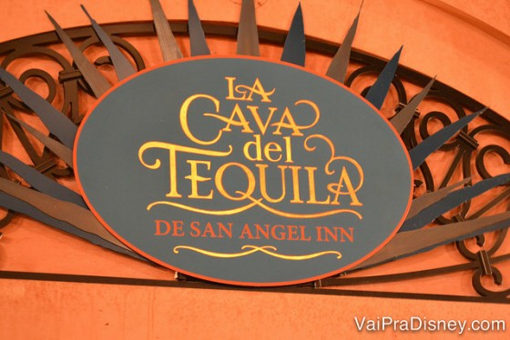 Placa da La Cava del Tequila de San Angel Inn, o lugar das melhores bebidas do pavilhão do México