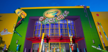 O Crayola Experience traz uma proposta bem interessante. Já fizemos um post com todos os detalhes de lá. :)