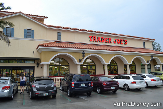 Foto do estacionamento do Trader Joe's em Orlando 