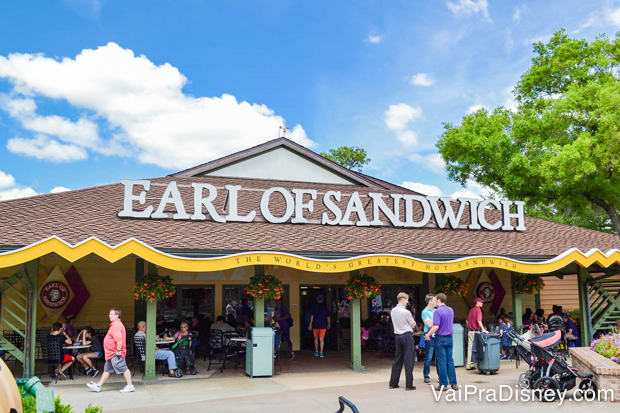 Adoro o Earl of Sandwich. Um restaurante super gostoso e barato!