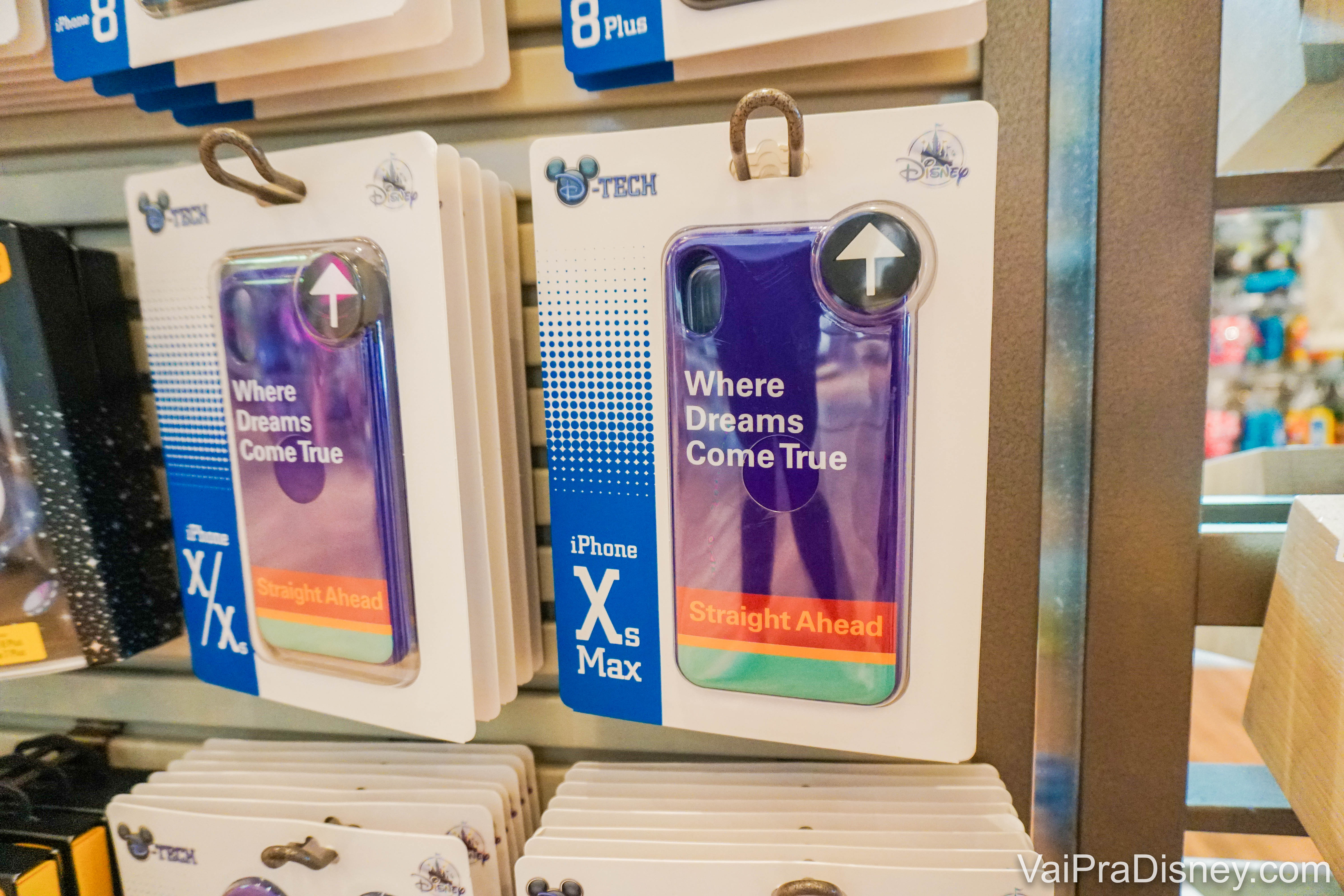 Foto de uma capinha de celular da Disney, com os dizeres "Where Dreams Come True"