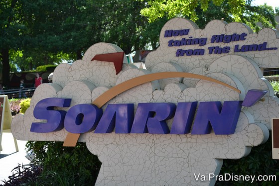 100 dicas em 100 dias: Foto da placa na entrada do Soarin', atração do Epcot 