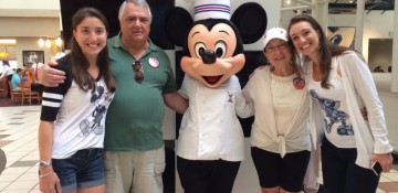 No Chef Mickey's com a família toda