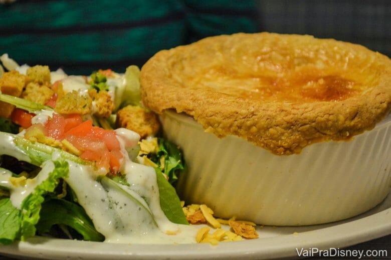 A Pot Pie do Perkins é APENAS perfeita. O menu é bem variado e tudo por um preço extremamente justo! Na verdade, acho quase injusto de tão barato mas quem sou eu pra reclamar, né?