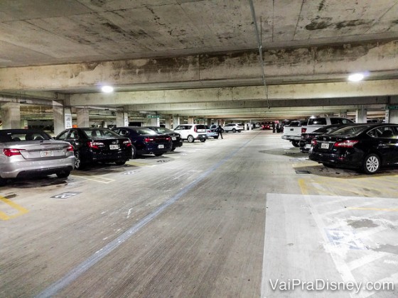 Foto dos carros no estacionamento para o cliente escolher 