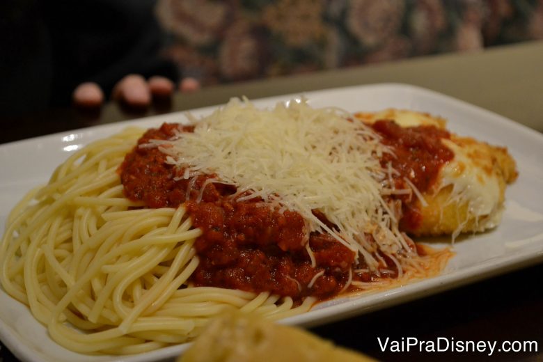 Foto do spaghetti com almôndegas à bolonhesa do Tony's