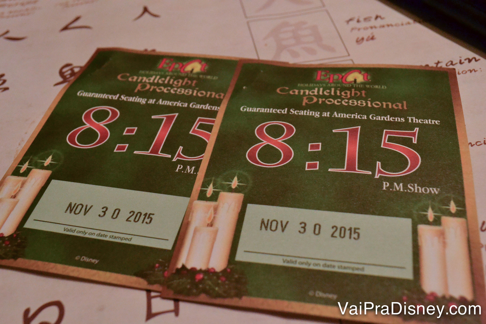 Nosso voucher do Candlelight Dining Package do ano passado.