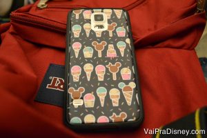 Lembranças da Disney - foto de uma capinha de celular personalizada da Disney 