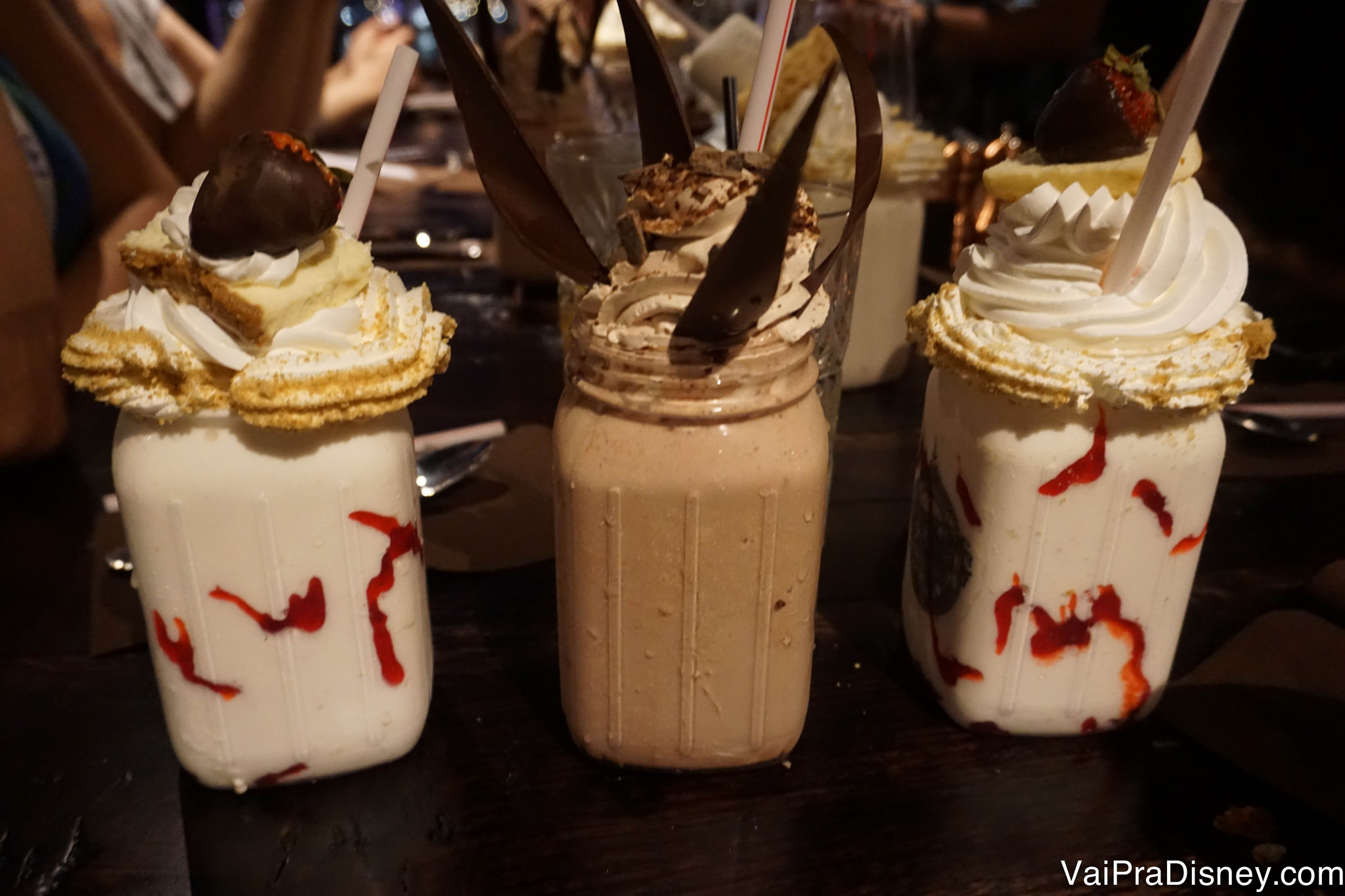 Os milkshakes da sobremesa, de cheesecake e chocolate, no Toothsome Chocolate Emporium