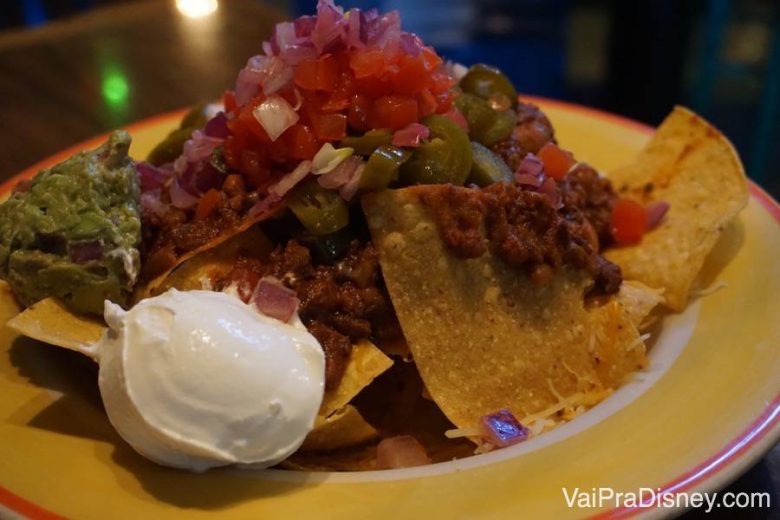 Porção de Nachos no Confisco Grille - apimentado mas muito gostoso