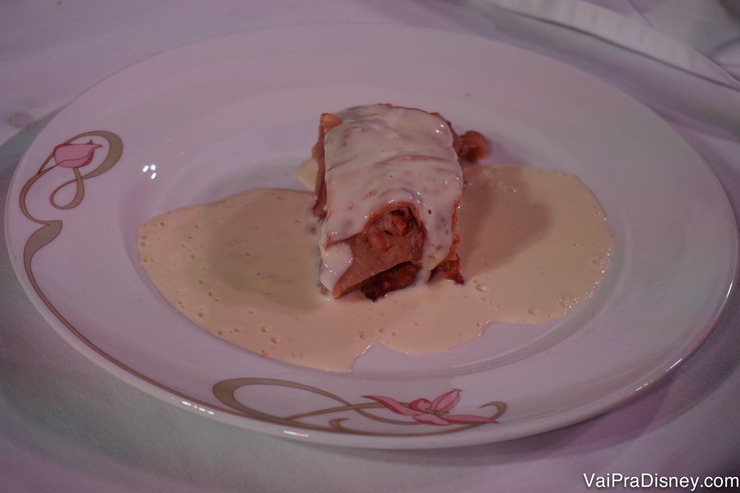 Foto do strudel que o chef preparou e os visitantes puderam experimentar na demonstração 