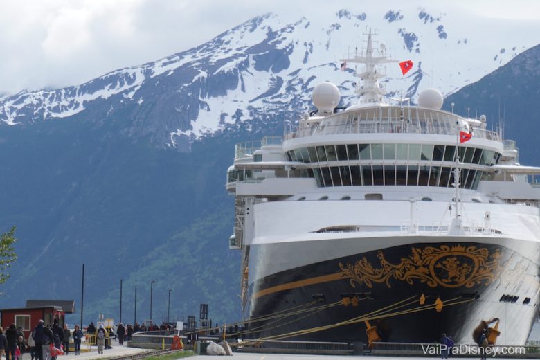 Navio Disney Wonder em Skagway, durante o cruzeiro pelo Alasca.