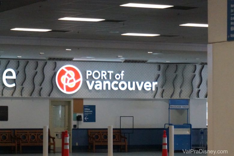 Entrada do porto de Vancouver, no Canadá, de onde saem os cruzeiros da Disney para o Alasca.