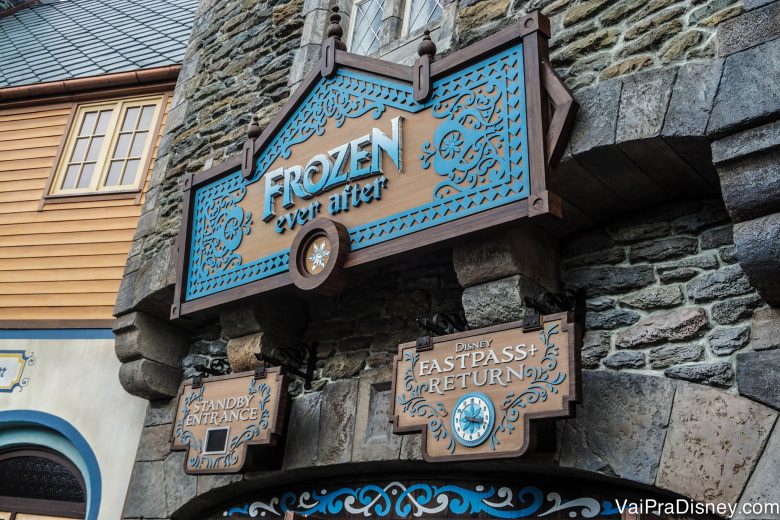 Frozen, que é uma atração super popular, faz parte do grupo 1 de fastpass+ do Epcot, junto com as outras atrações mais disputadas desse parque.