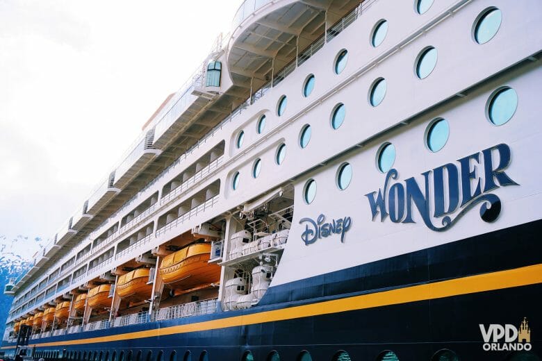 Mais uma imagem do Disney Wonder, o navio que passa pelo Alasca 