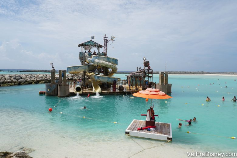 Amo Castaway Cay, mas os cruzeiros que passam 2 dias na ilha costumam ser bem mais caros.