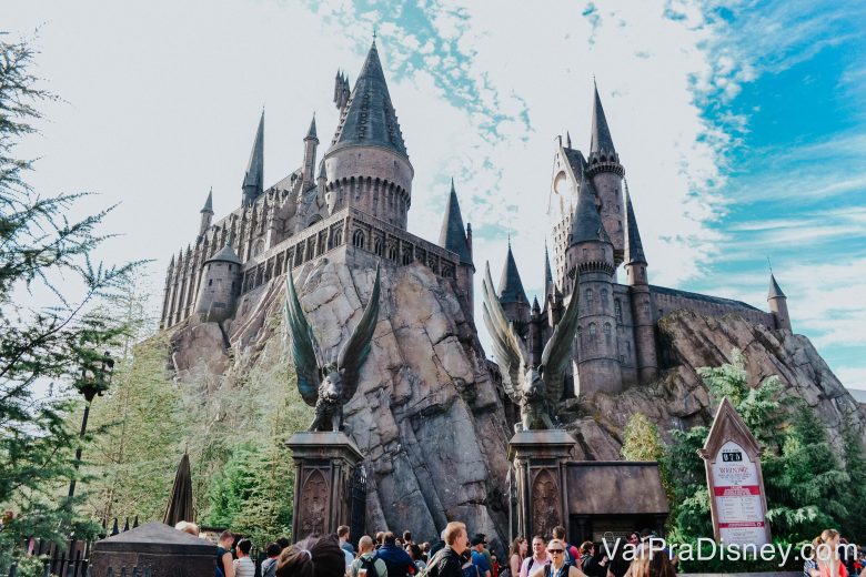 Já no Islands of Adventure, o castelo é o símbolo da história do Harry Potter no parque!