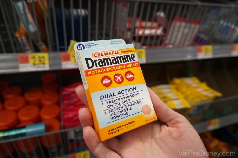 Dramin nos EUA chama Dramamine. 