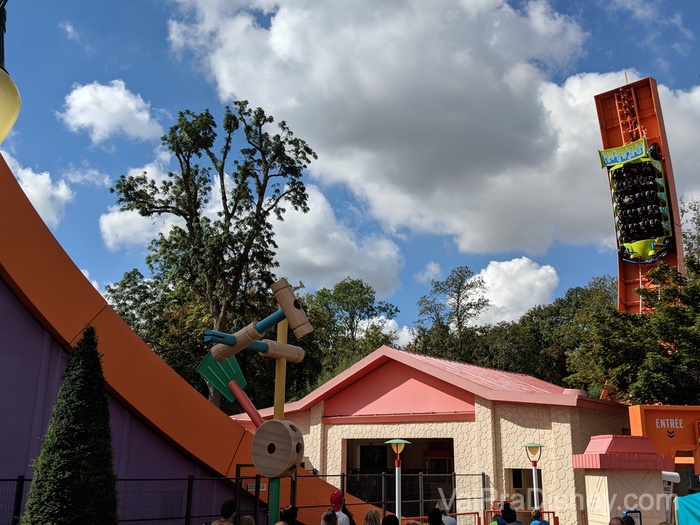 Carrinho no estilo Barco Viking no Walt Disney Studios Park