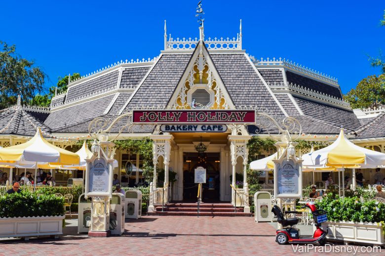 Disneyland California - A Jolly Holiday Bakery é ótima para um lanchinho