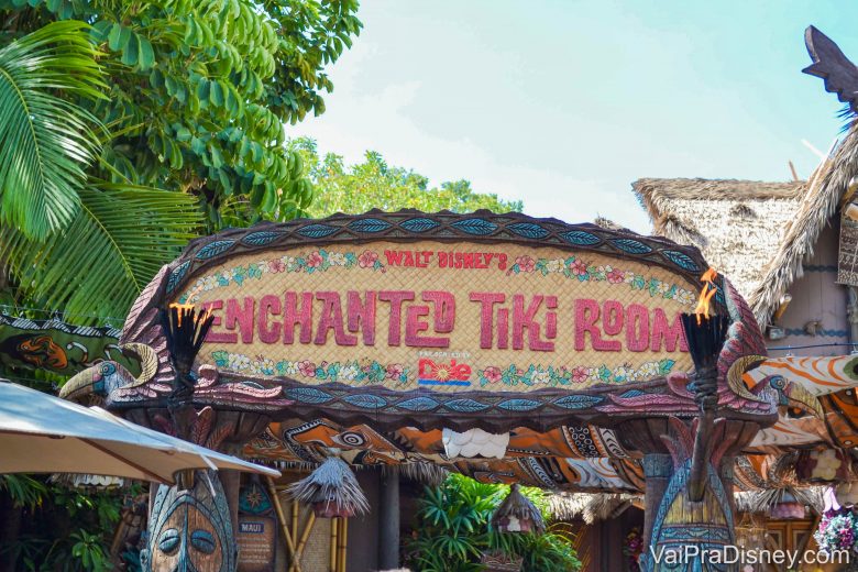 Disneyland California - In the tiki tiki tiki tiki tiki room! Quem já ouviu a musiquinha não vai conseguir tirar ela da cabeça agora :P 