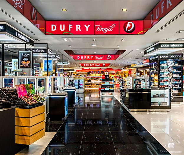 Foto do Duty Free do aeroporto brasileiro (de Guarulhos) 