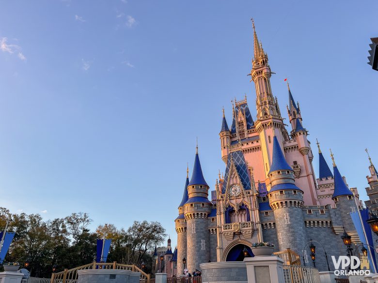 Castelo da Cinderela no parque Magic Kingdom