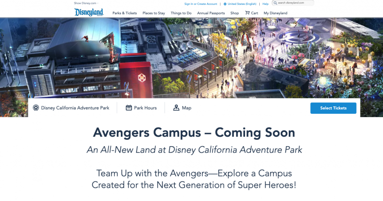 Foto do site da Disneyland com o anúncio do Avengers Campus. Onde antes havia uma data de abertura, agora há apenas "coming soon"