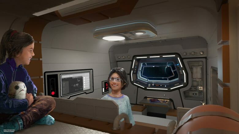 Divulgação da cabine do novo hotel, imitando o interior de uma nave espacial, com duas crianças 