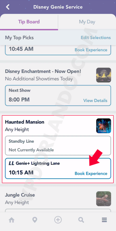Print do app da Disney destacando a Haunted Mansion na lista de atrações, com uma seta apontando para o botão de Genie+ Lightning Lane para às 10:15h