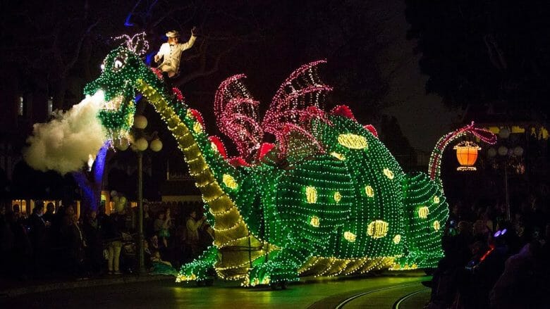 Imagem de um dos carros alegóricos da Electrical Parade, que teve seu retorno anunciado na Destination D23.