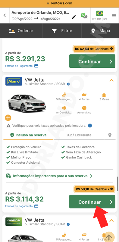 O print mostra os detalhes de um veículo para aluguel, com uma seta vermelha apontando para o botão de continuar.