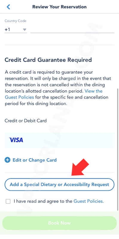 Tela do aplicativo da Disney, no momento de realizar uma reserva de restaurante. Você pode adicionar um aviso de restrições alimentares. 