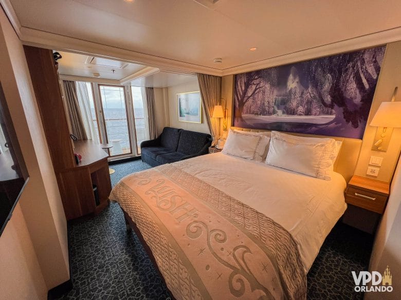 vista de cima da cabine com varanda no navio Disney Wish