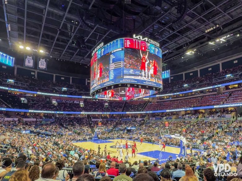 Foto de um jogo da NBA em Orlando