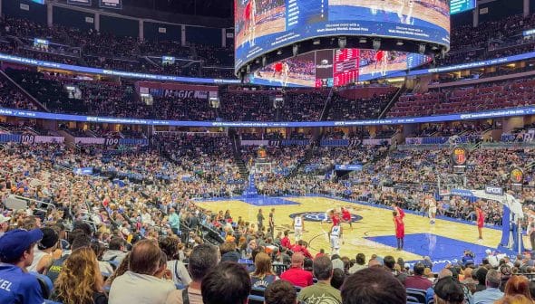NBA: jogo de basquete em Orlando